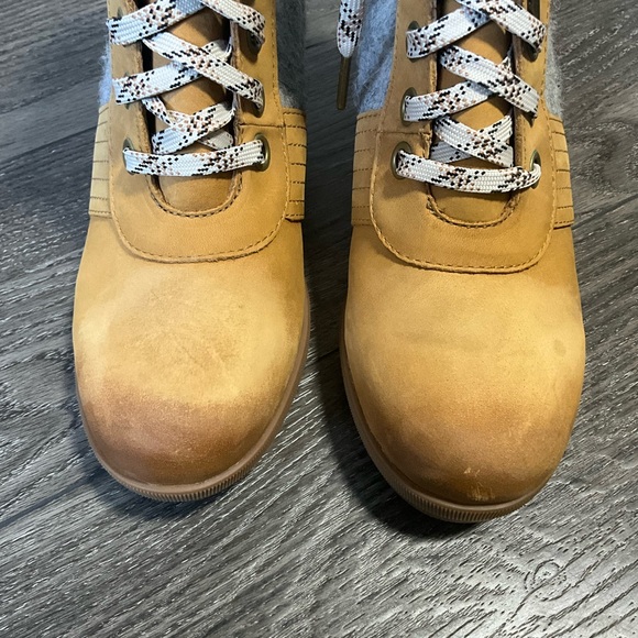 Sorel Lexie Waterproof Leather Wedge Boot - Camel Brown Tan + Grey size 10 - Picture 8 of 13